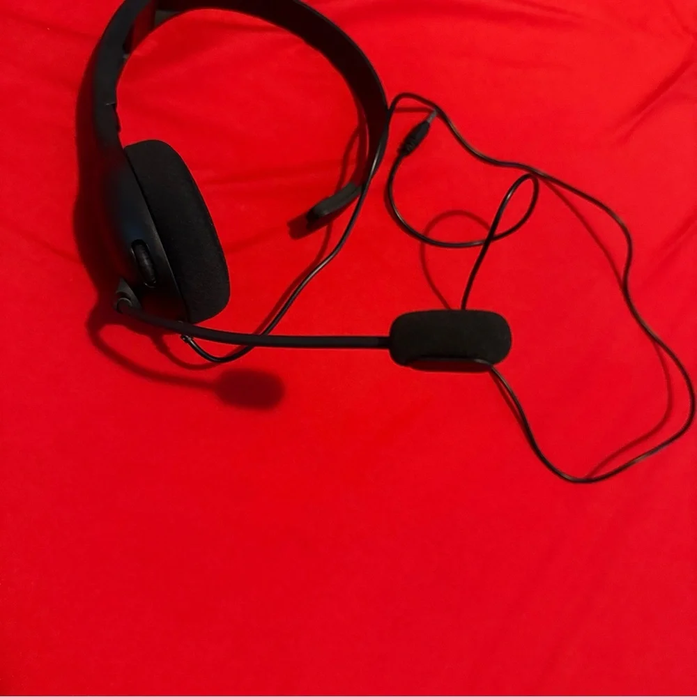PlayStation Black Gaming Headset with Microphone